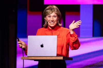 Maria Stavang sluttar i «Humoretaten»: – Takk for verdas finaste jobb