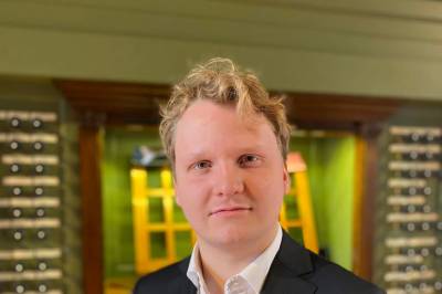 Orgelhalvtime med Mathias Kråkenes