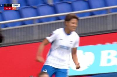 Kiko Seike setter 2-2 mot Birmingham City WFC