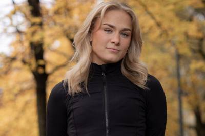 - Siden jeg var 12 år har jeg blitt fortalt at jeg er litt for stor