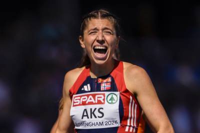 Ut mot legenden: – Må roe seg ned