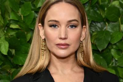 Jennifer Lawrence foretrekker sexscener med skuespillere hun ikke kjenner