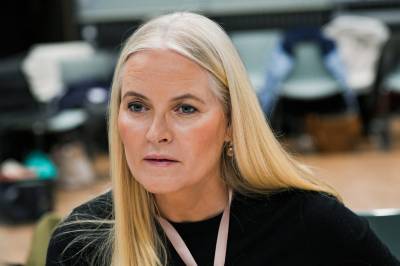 Krever redegjørelse fra kronprinsessen «så snart som mulig»