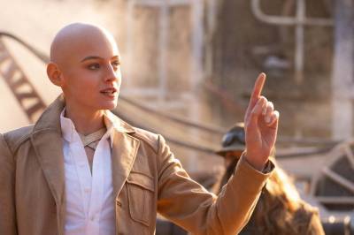 Emma Corrin vil bringe tilbake Deadpool & Wolverines Cassandra Nova: 
