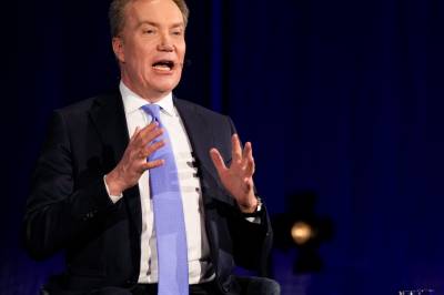 Brende erkjenner at han kunne undersøkt Epstein grundigere – WEF undersøker kontakten