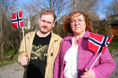 Noen tjener tusenlapper mens andre går gratis i 17. mai-tog