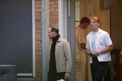 Familien på sykehuset etter kron­prinsessens lunge­operasjon