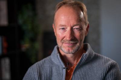 – Legg ned hele byen!