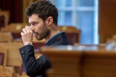 Søreide reagerte på Moxnes-kritikk av «elitediplomati» i 2021. Nå er Juul og Rød-Larsen siktet av Økokrim.