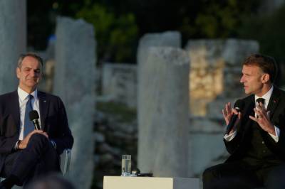 Macron kaller Trump, Putin og Xi motstandere av Europa