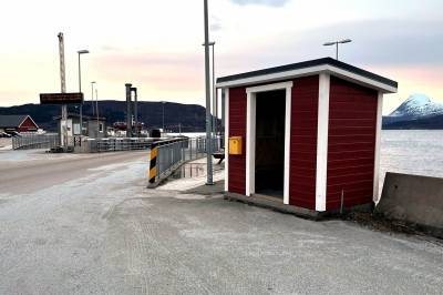 Nytt skur med tett tak