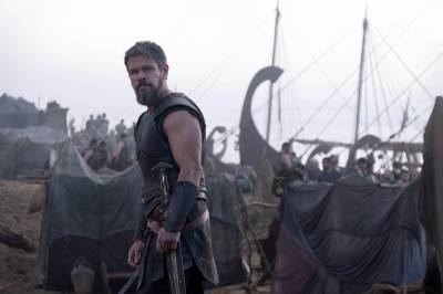 Matt Damon lærte å «ro» norsk vikingskip i «The Odyssey»: Ble gresk skute