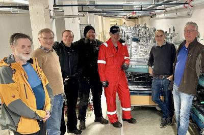 width=device-width, initial-scale=1, viewport-fit=cover