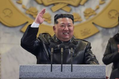 Nord-Korea har avfyrt rundt ti ballistiske raketter, ifølge Sør-Korea