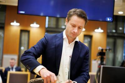 Analytiker fikk hemmelig informasjon – Pareto-topp innrømmer feil