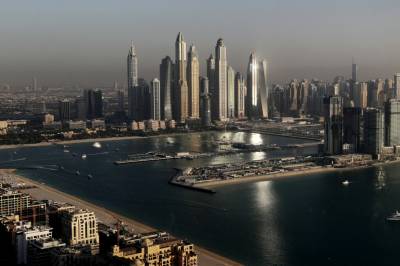 Krigsfrykt: - Rike flykter tilbake