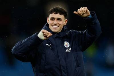 Phil Foden forlenger med Manchester City