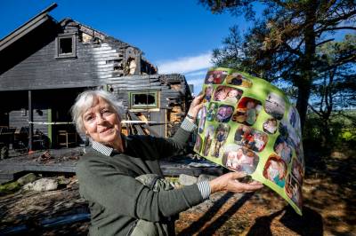 Tilbake på hytta som brant: – Kun bildene ble reddet