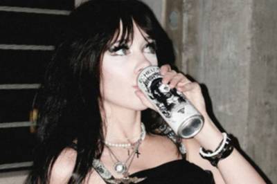 Goth Girl Spit energidrikk ble utsolgt nesten umiddelbart