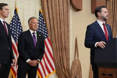 Vance reiser hjem til USA. - Vi har ikke nådd en avtale.