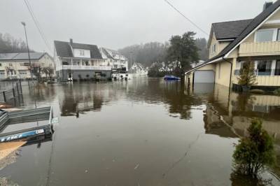 Erklærer unntakstilstand etter flom: – Veldig bekymret