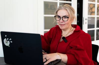 Linns hobby har spart familien for over en halv million kroner
