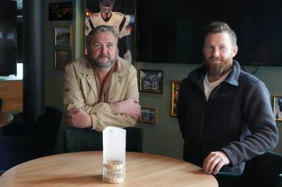 Serverer suppe med en makaber historie