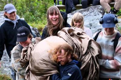 – Eg trur det er 3 gonger så stort som scena