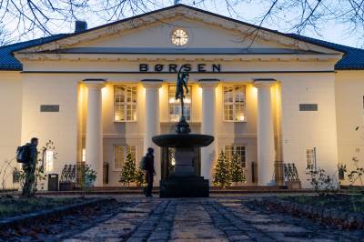 Oslo Børs åpner ned