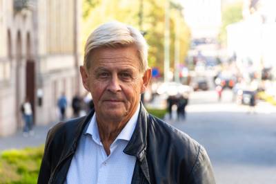 Slår tilbake mot bokkritikken: – Helt absurd