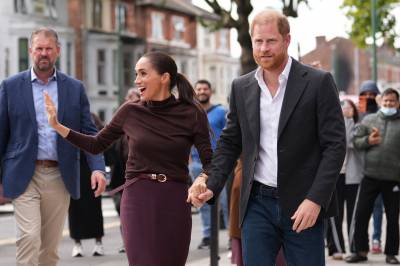 Prins Harry og Meghan tilbake i offentligheten: – Herlig å være tilbake