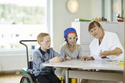 – Vi vet for lite om de langvarige plagene hos barn etter nerveskader
