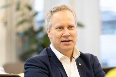 Ni av tog i rute i mai:  – Det går i riktig retning