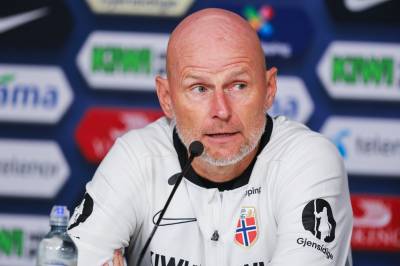 Haaland og stjernene får opp mot 40 grader i VM-basen