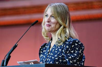 Forlaget beklager og Helene Uri ber om unnskyldning etter bok-kritikk