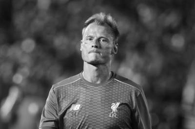 Tidligere Arsenal- og Liverpool-keeper Alex Manninger omkom etter at bil ble truffet av tog
