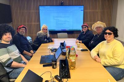 – Kortesjen tilbake til bygda 17. mai &bull; Birkenesavisa