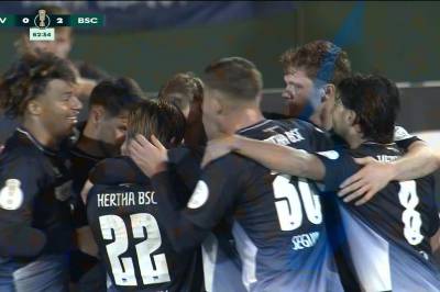 Scoring for Julian Eitschberger