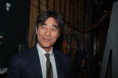 Fredrik Solvang har signert for byrå