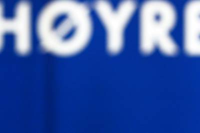 Hvem gikk nylig av som leder av Høyre?