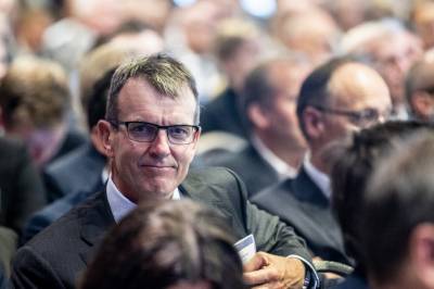 Meklerhus kreves for gigantsum
