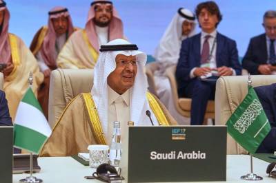 Saudisk minister varsler svar på houthi-angrep