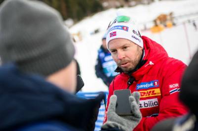 Oppvaskmøte i kulissene