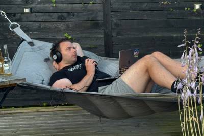 Jonas (35) var i ferd med å gi opp livsverket: – Følte ikke jeg var en god nok pappa