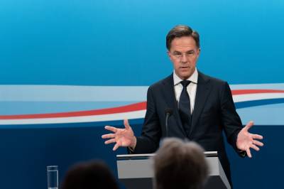 Rutte støtter amerikansk-israelske angrep på Iran, men utelukker NATO-rolle