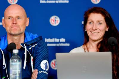 SE NÅ: Solbakken, Klaveness og Løken møter pressen