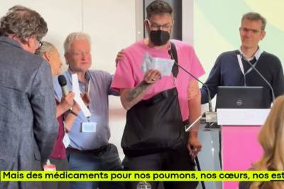 Aksjonister stormet forsknings­konferanse. – Jeg var redd