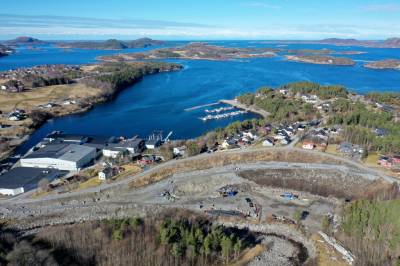 Petrabakkan ferdig til høsten