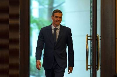 Spanias statsminister mener Kina kan spille en viktig rolle i å få slutt på krigen i Midtøsten