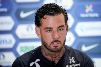 Aron Dønnum fikk to kampers utestengelse etter omstridt gest